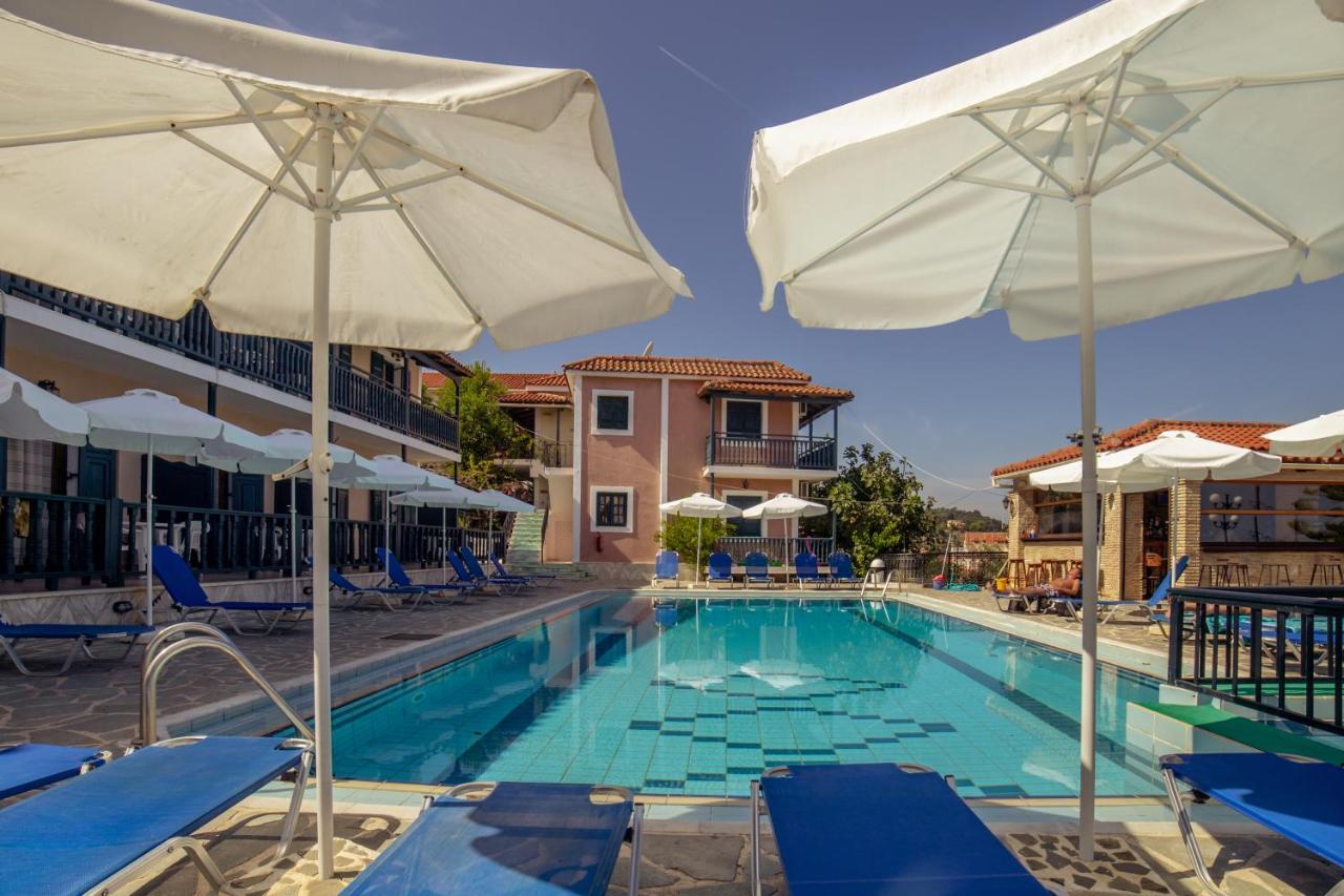 All In Krinas Apart-Hotel Argassi Extérieur photo
